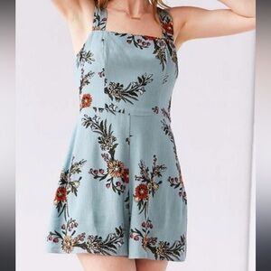 Kimchi Blue Urban Outfitters Floral Romper Women’s Size 2 in Blue, Orange & Pink